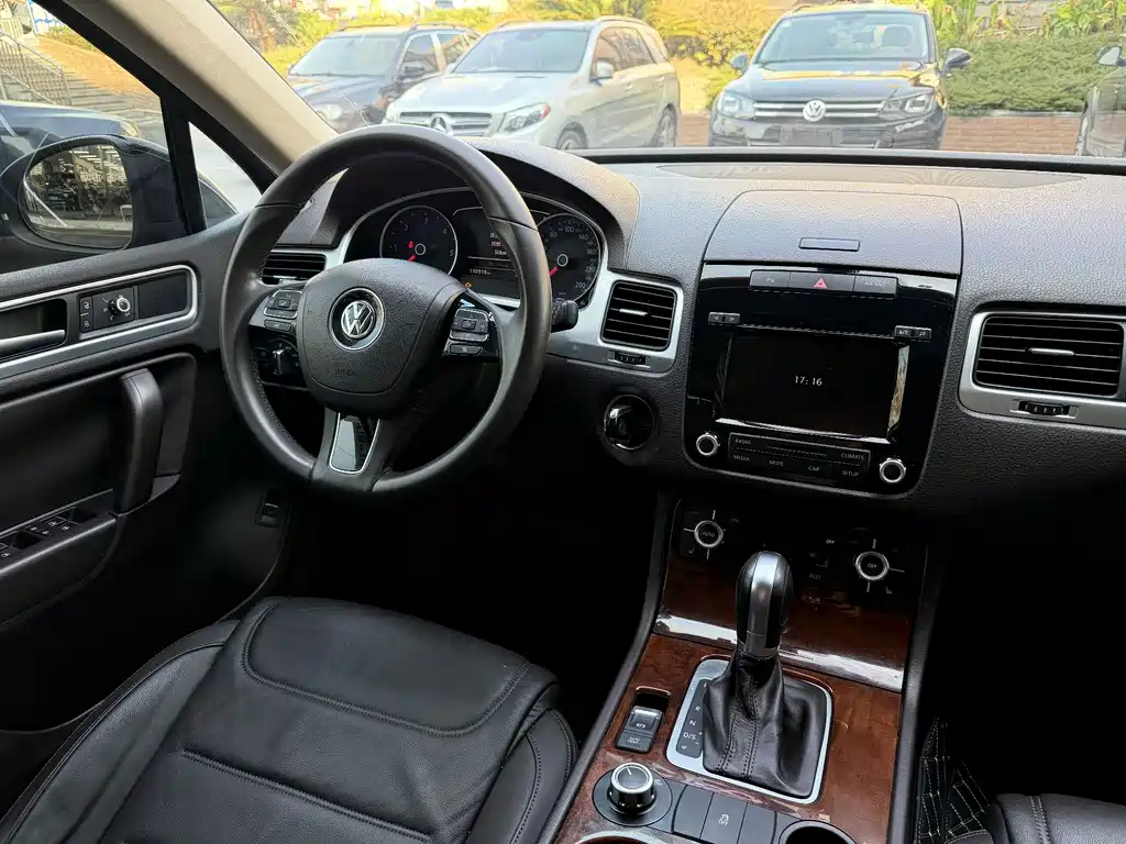 Volkswagen Touareg — миниатюра 13