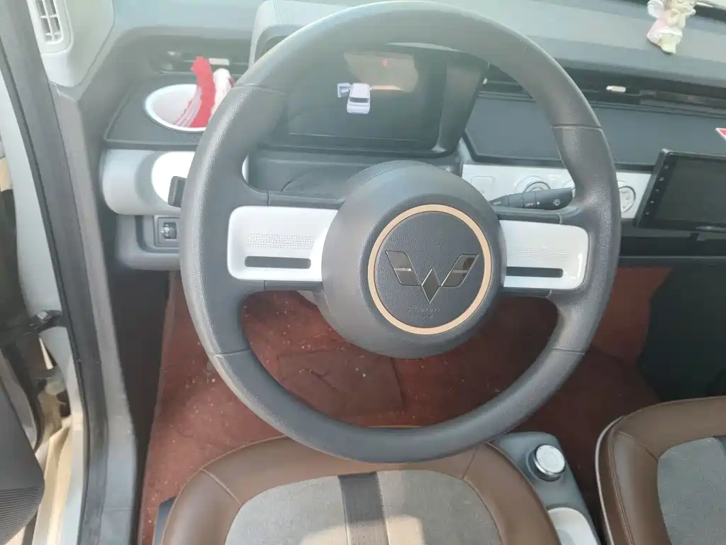 Wuling MINIEV — миниатюра 12