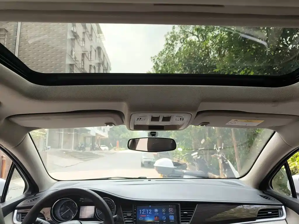 Buick Verano — миниатюра 14