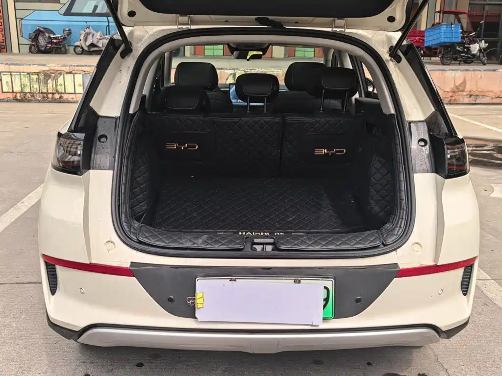 BYD Sealion 05 EV — миниатюра 20