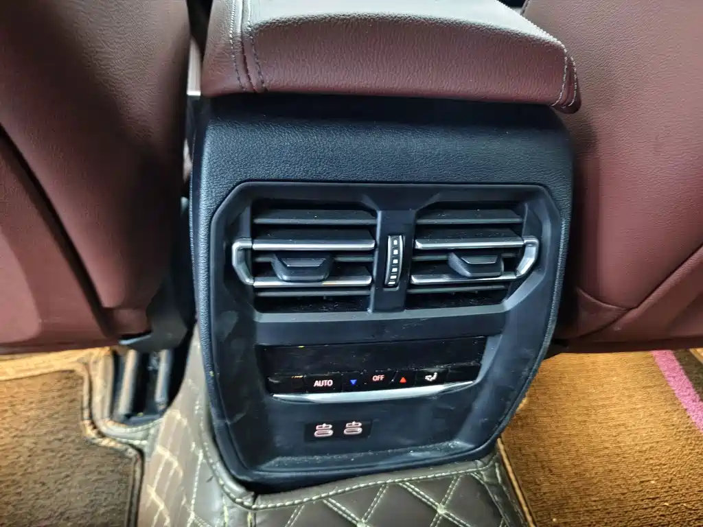BMW 3 Series — миниатюра 11