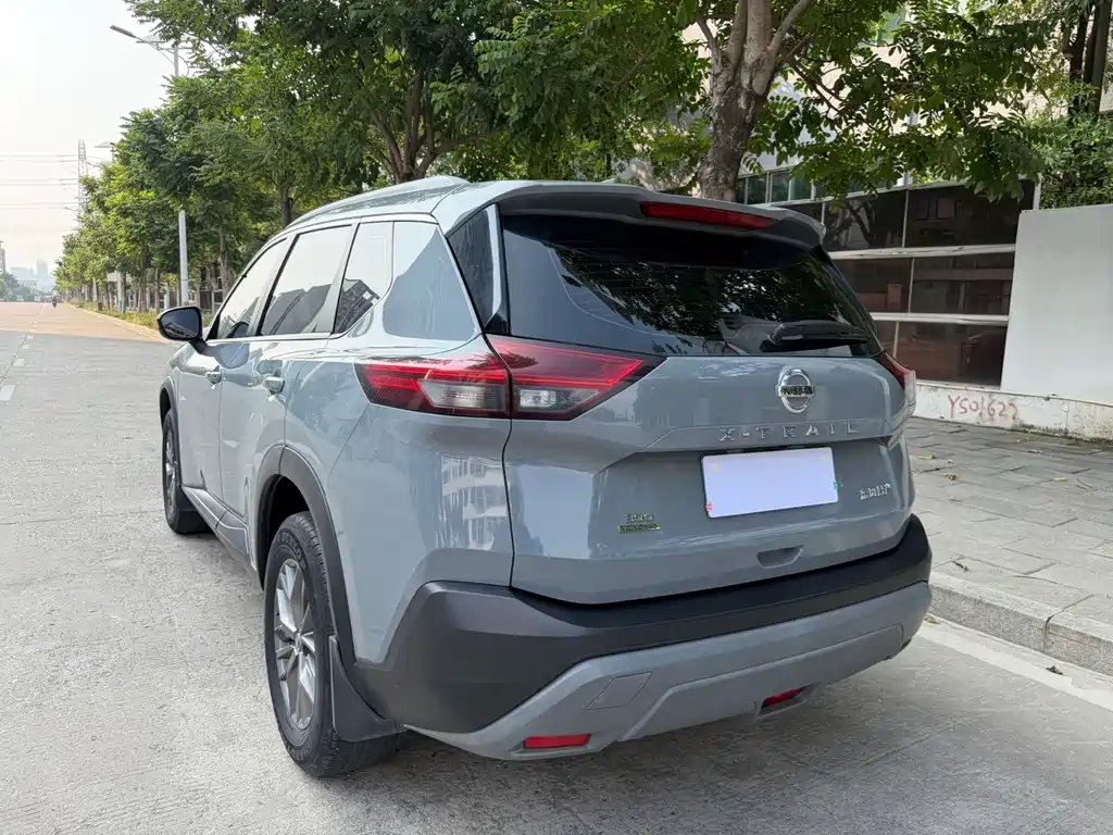 Nissan X-Trail — миниатюра 7