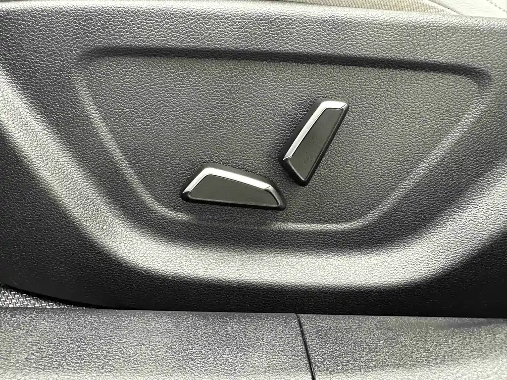 Geely Emgrand — миниатюра 11