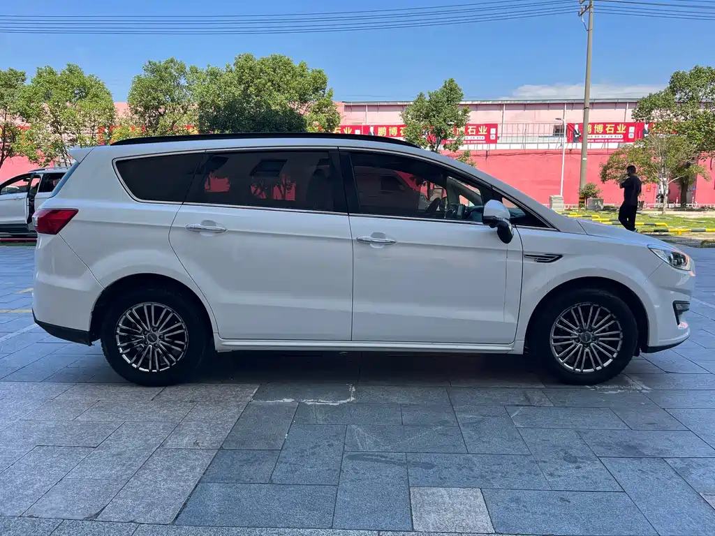 Lifan Xuanlang — миниатюра 4
