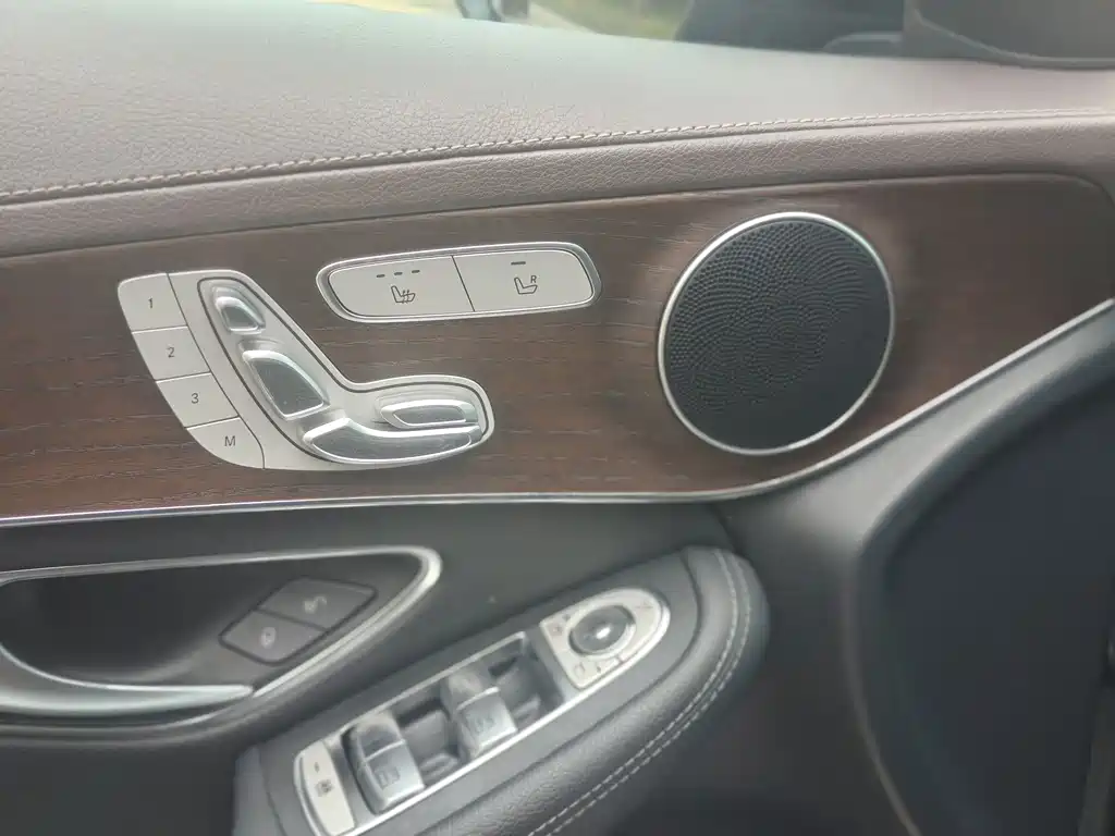 Mercedes-Benz GLC — миниатюра 5