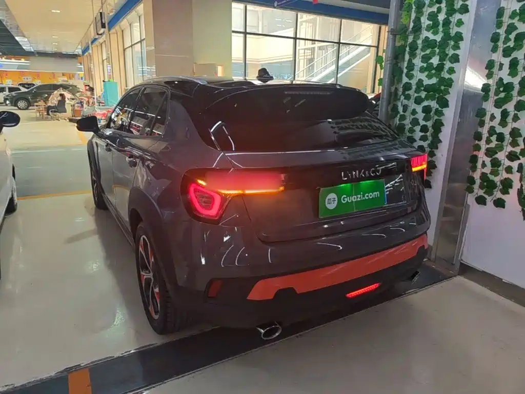 Lynk & Co 02 — миниатюра 5