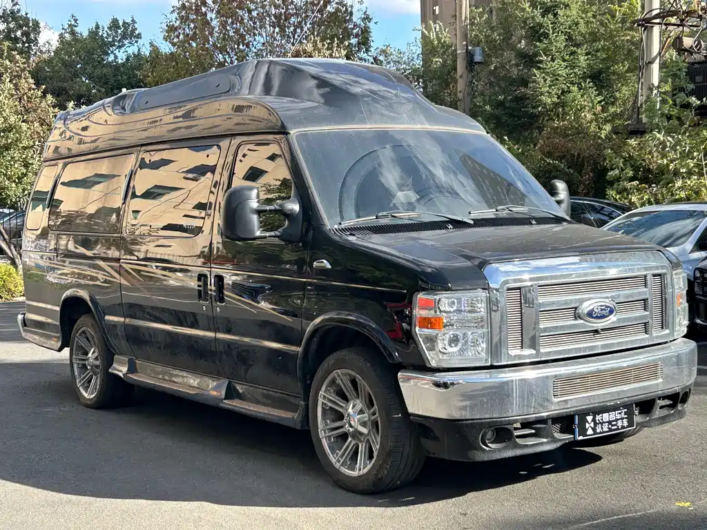 Ford E350 — миниатюра 3