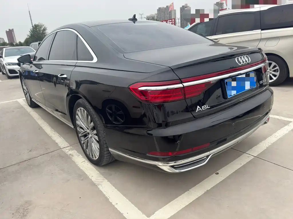 Audi A8 — миниатюра 9