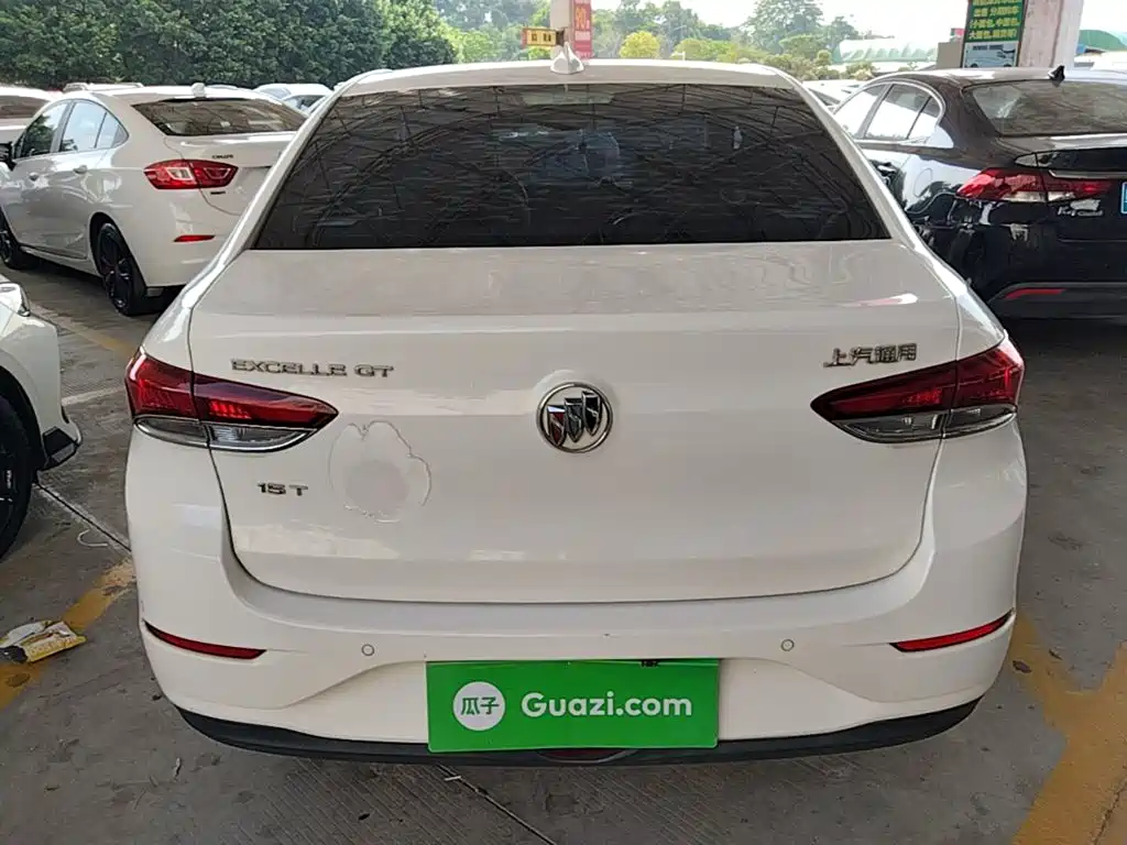 Buick Excelle — миниатюра 6