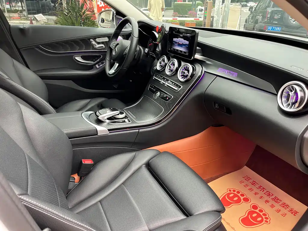 Mercedes-Benz C-Class — миниатюра 11