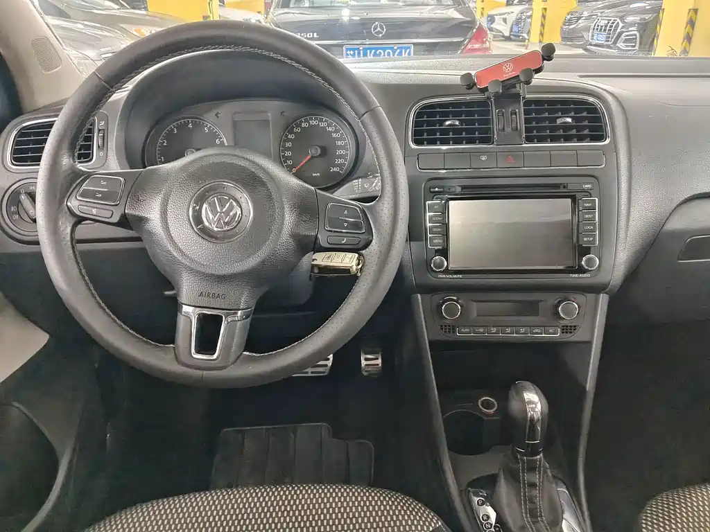 Volkswagen Polo — миниатюра 9