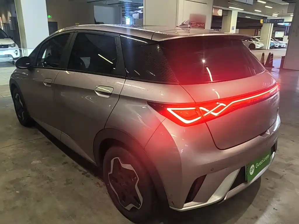 BYD Dolphin — миниатюра 5