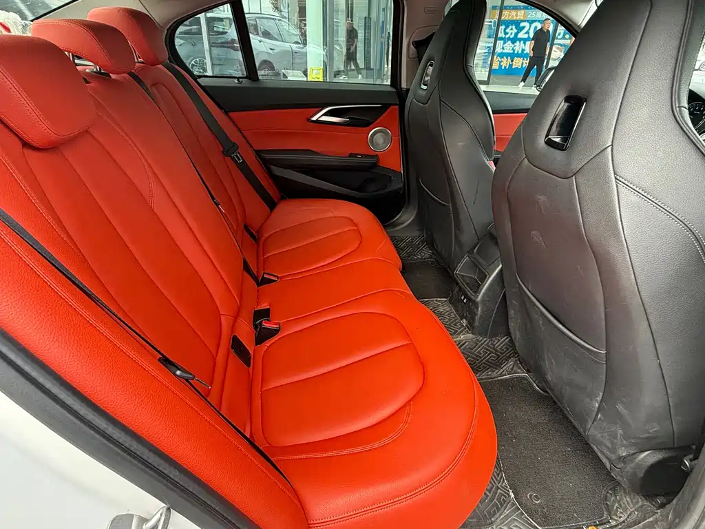 BMW 1 Series — миниатюра 8