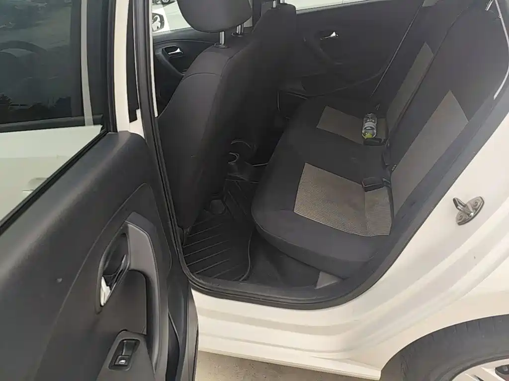 Volkswagen Polo — миниатюра 17