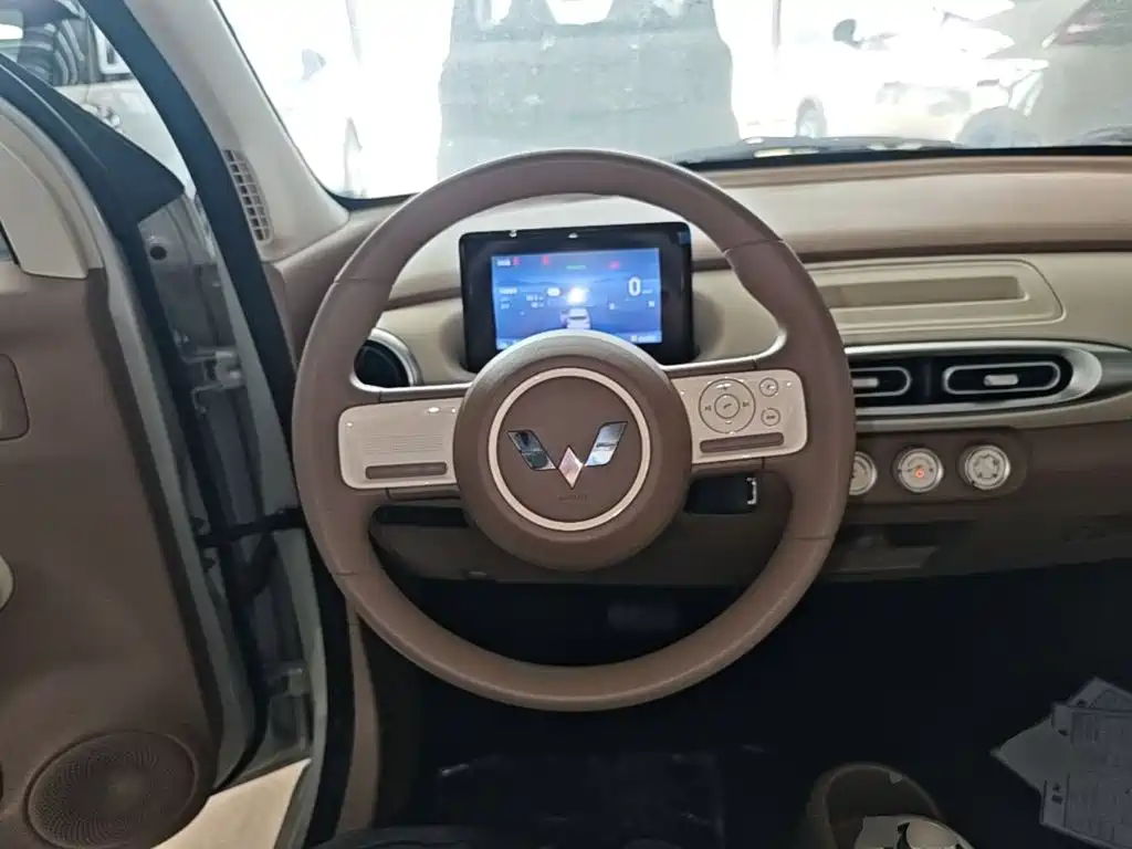 Wuling MINIEV — миниатюра 11