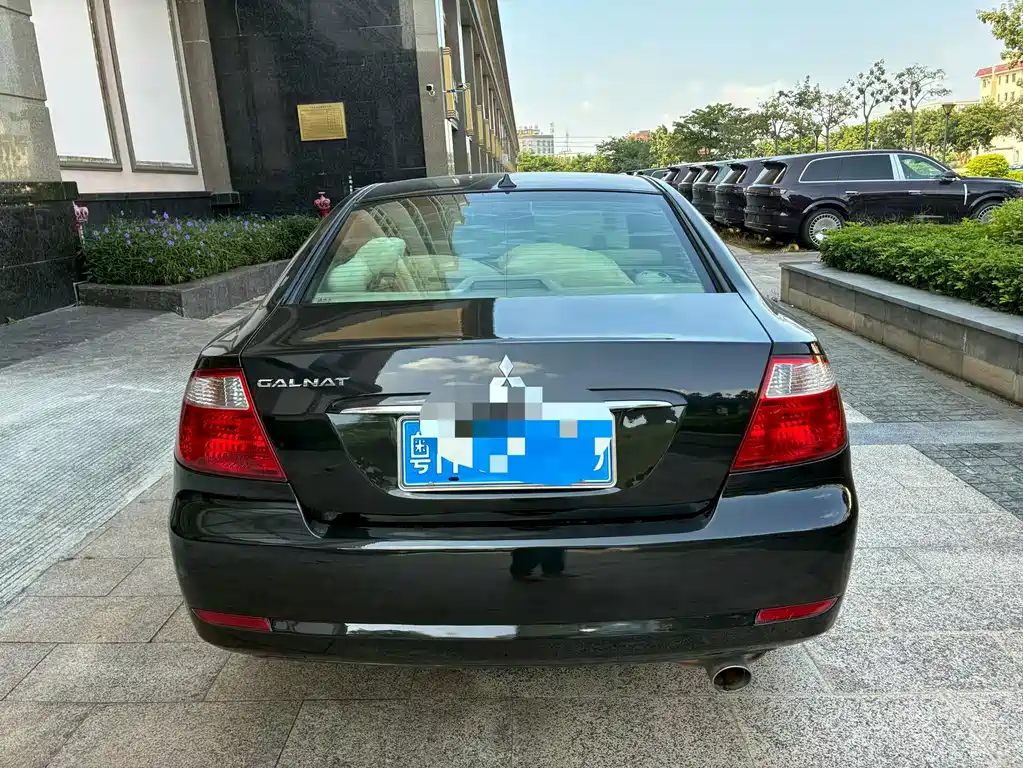 Mitsubishi Galant — миниатюра 8