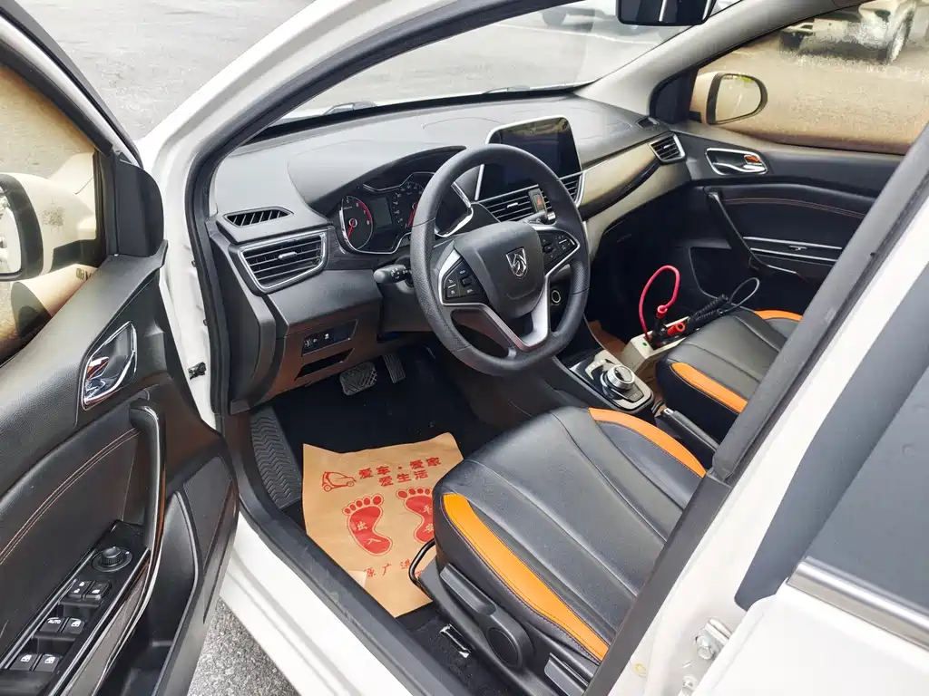 Baojun 310 — миниатюра 10