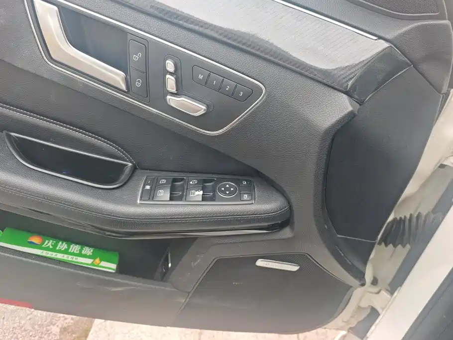 Mercedes-Benz E-Class — миниатюра 7