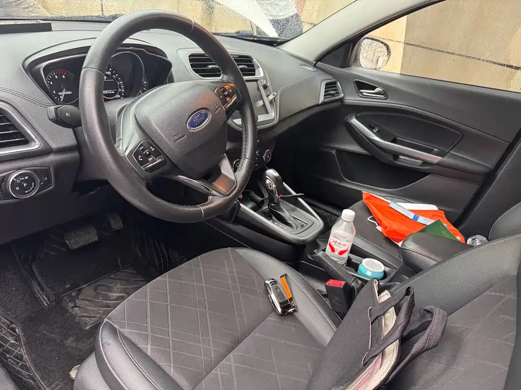 Ford Escort — миниатюра 7