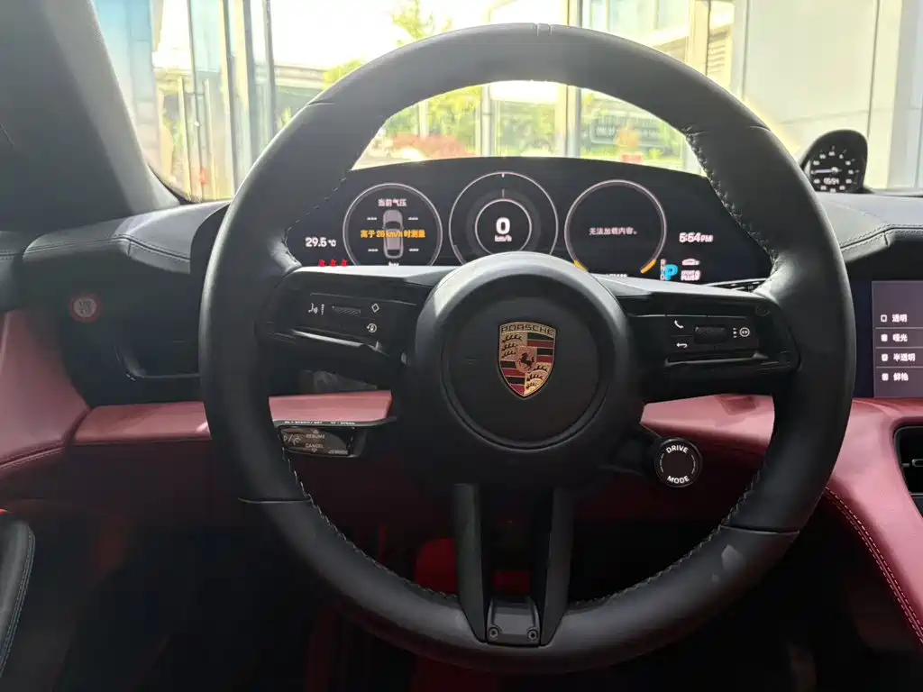 Porsche Taycan — миниатюра 14