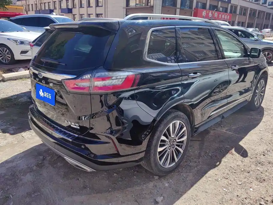 Ford Edge — миниатюра 3