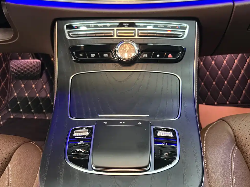 Mercedes-Benz E-Class New Energy — миниатюра 12