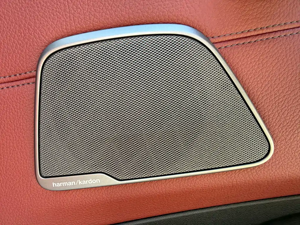 BMW 5 Series — миниатюра 19