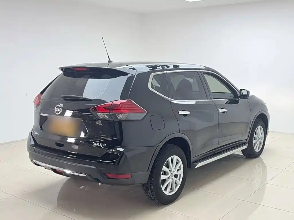 Nissan X-Trail — миниатюра 7