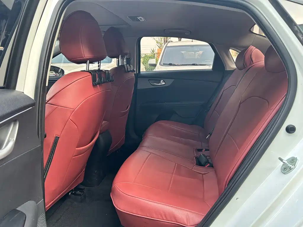 Kia K3 — миниатюра 4