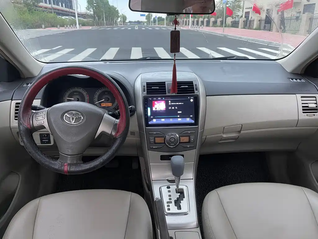 Toyota Corolla — миниатюра 6