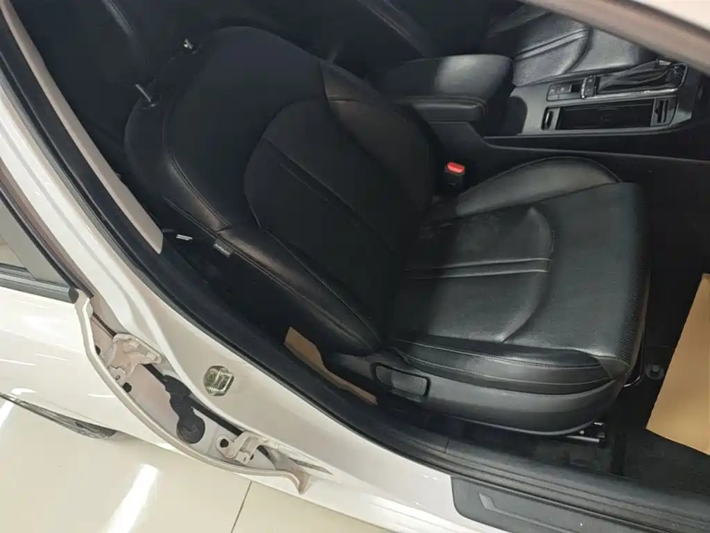 Kia K5 New Energy — миниатюра 25