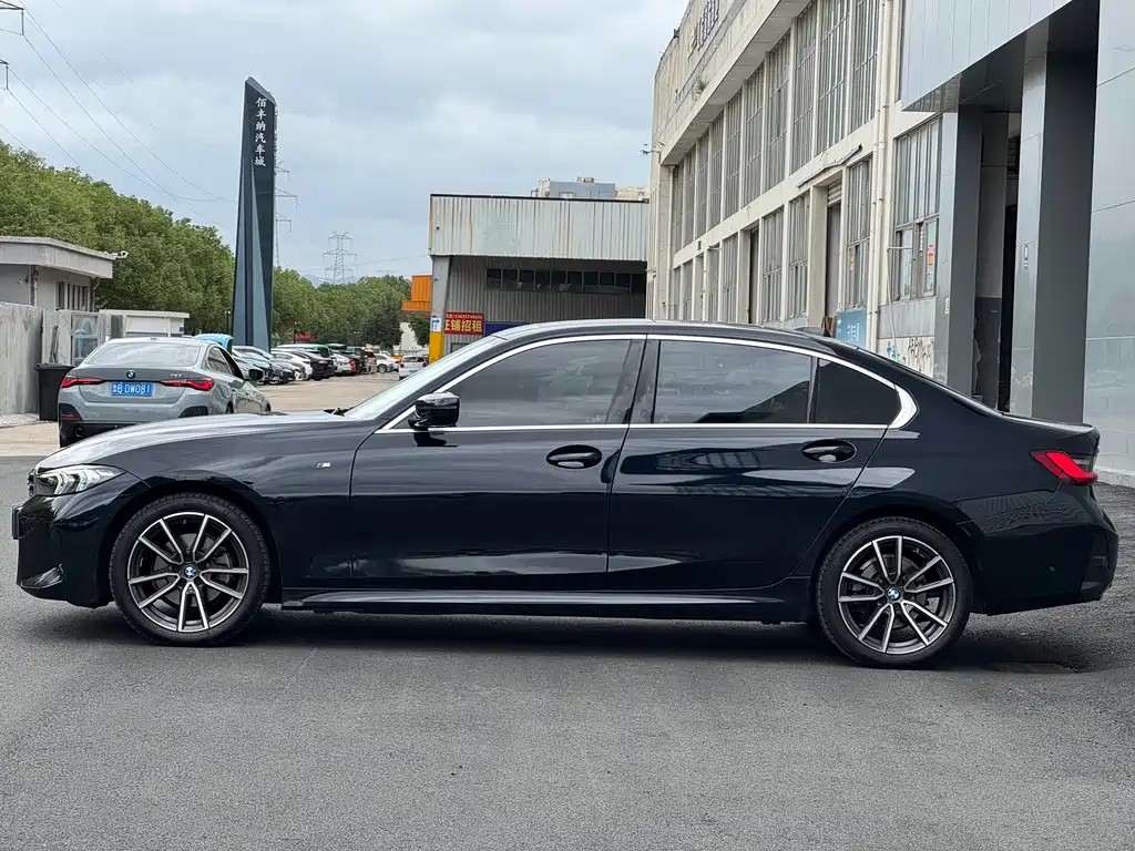 BMW 3 Series 3 2023 325Li M Sport