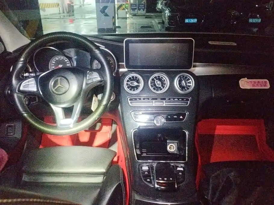 Mercedes-Benz C-Class — миниатюра 12