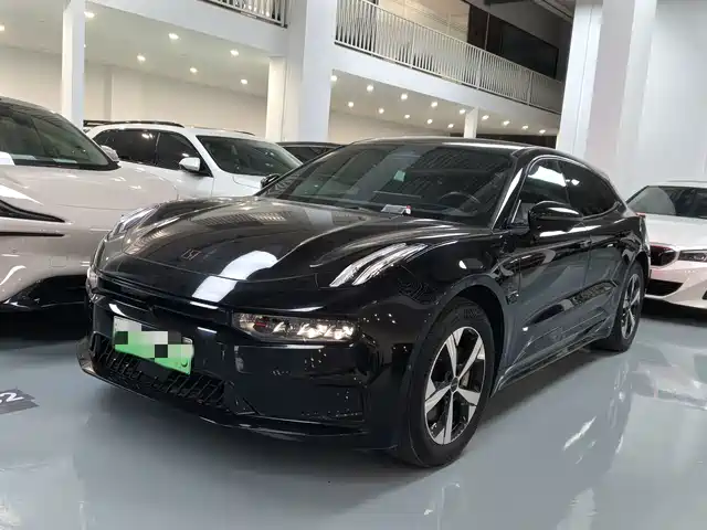 2023 Zeekr 001