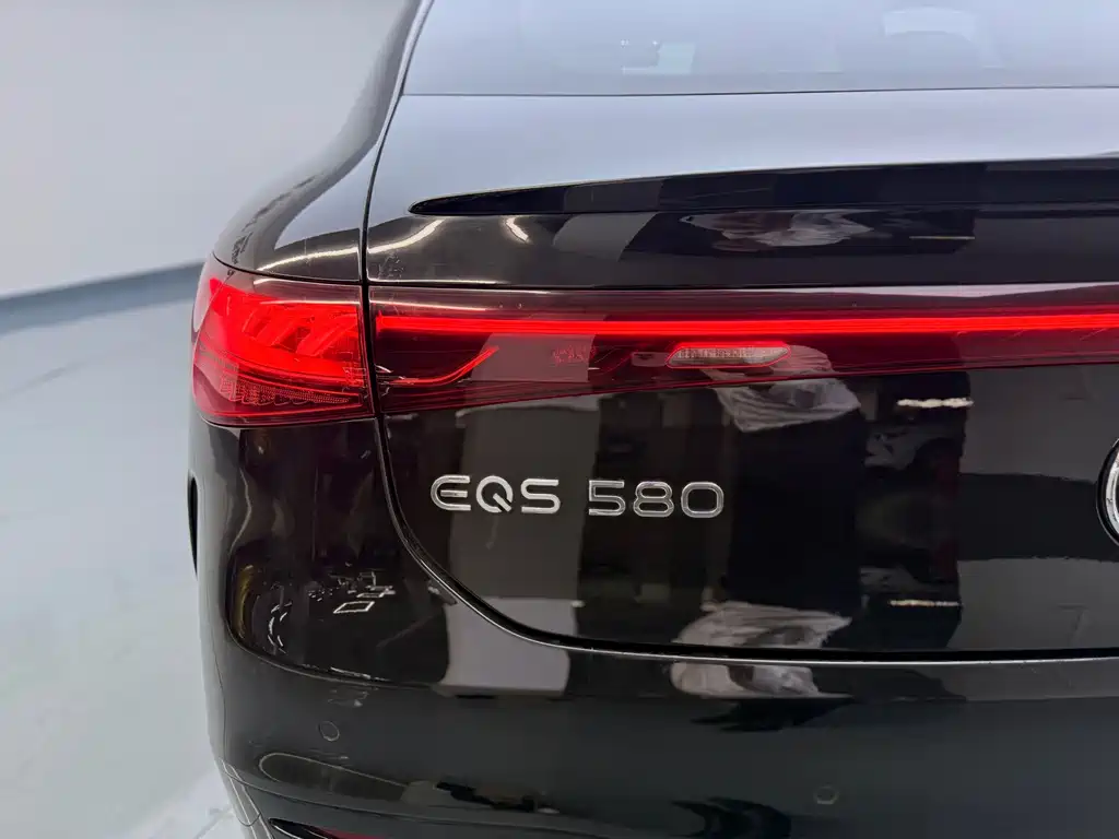 Mercedes-Benz EQS — миниатюра 22