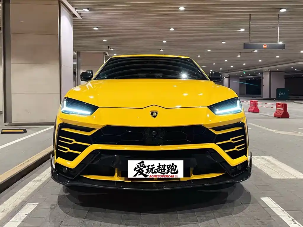 Lamborghini Urus 2021 4.0T V8
