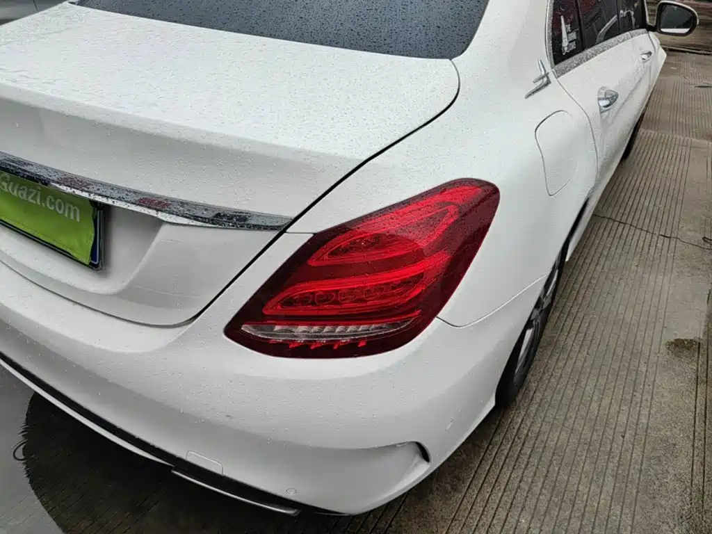 Mercedes-Benz C-Class — миниатюра 8