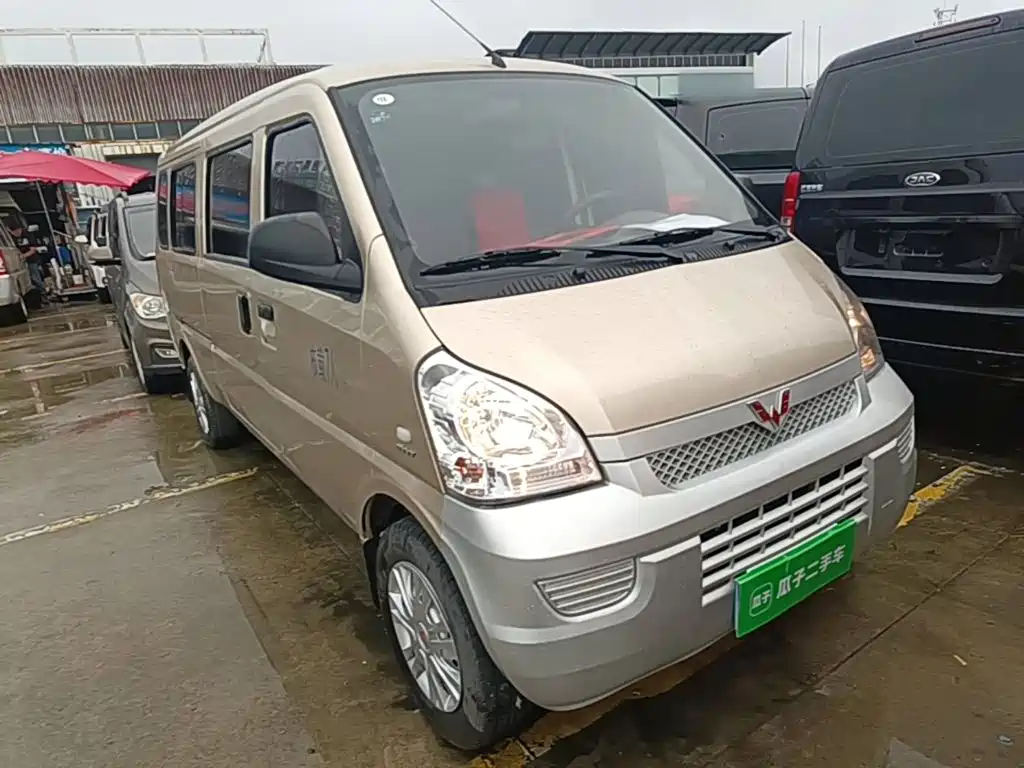 Wuling Rongguang — миниатюра 4