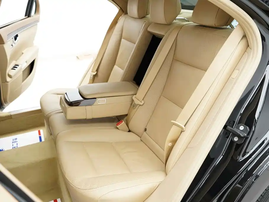 Mercedes-Benz S-Class — миниатюра 11
