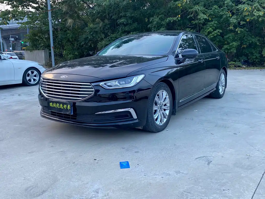 Ford Taurus