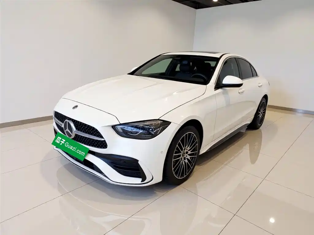 Mercedes-Benz C-Class 2024