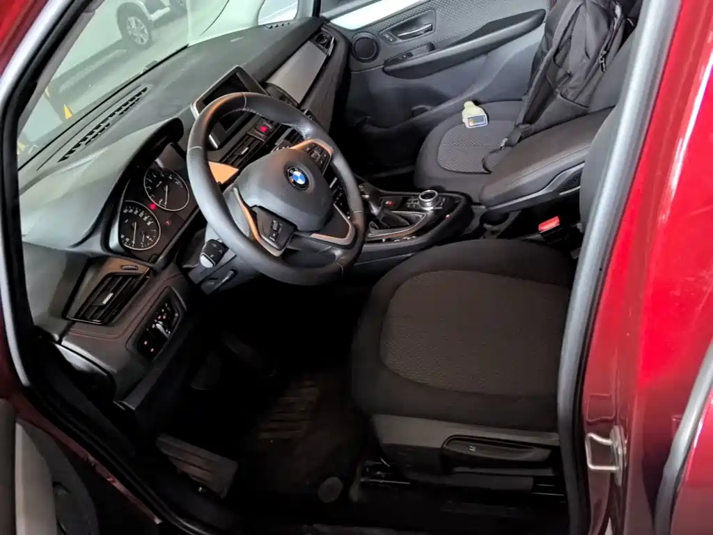 BMW 2 Series Gran Tourer — миниатюра 15