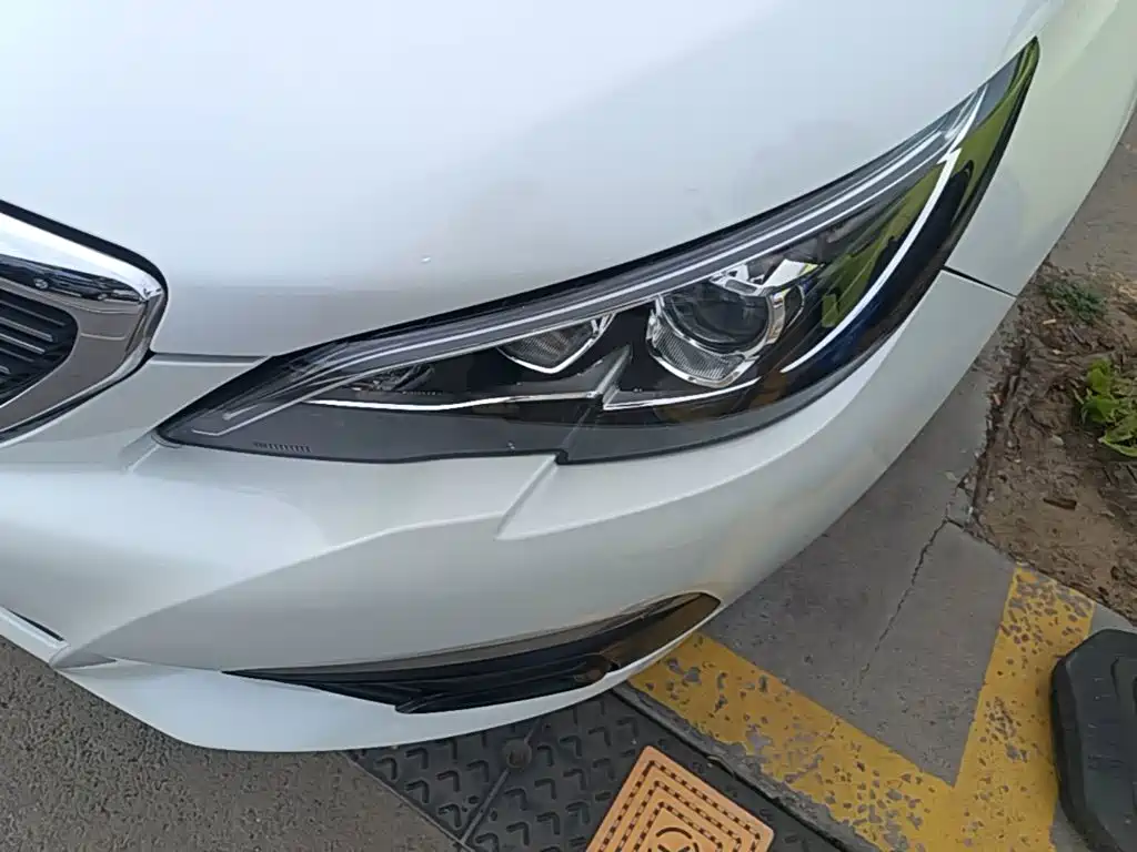 Peugeot 308 — миниатюра 24