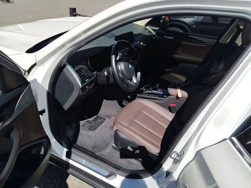 BMW X3 — миниатюра 21