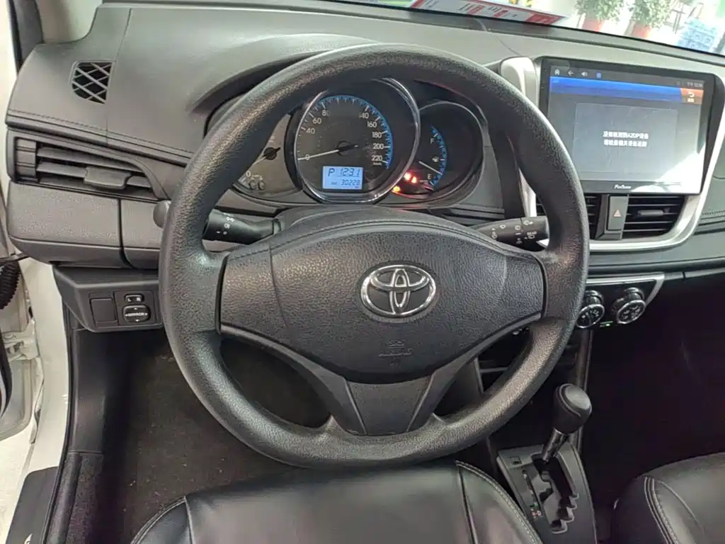 Toyota Vios FS — миниатюра 11