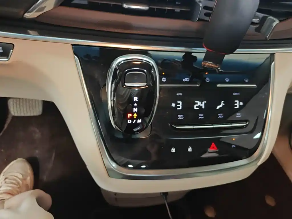 Buick GL8 — миниатюра 14