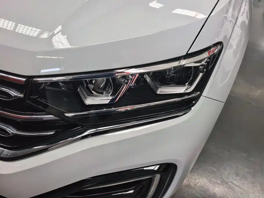 Volkswagen 探岳 GTE — миниатюра 5