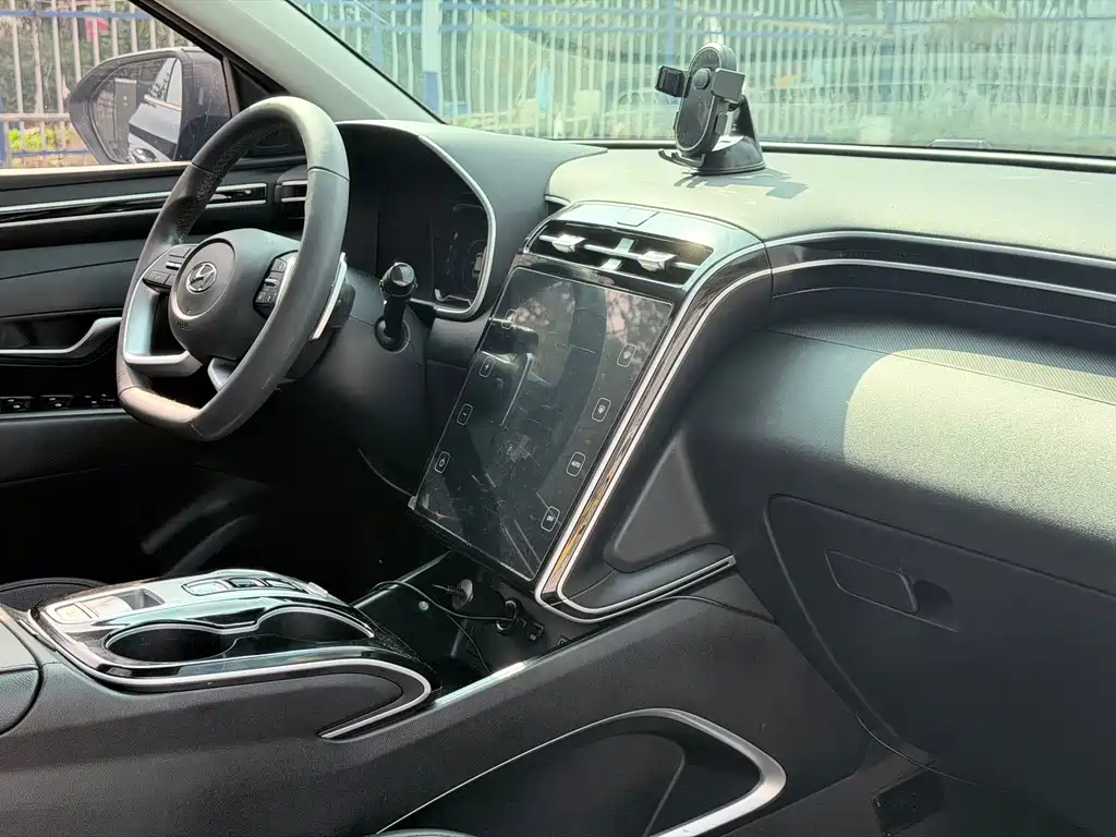 Hyundai Tucson — миниатюра 13