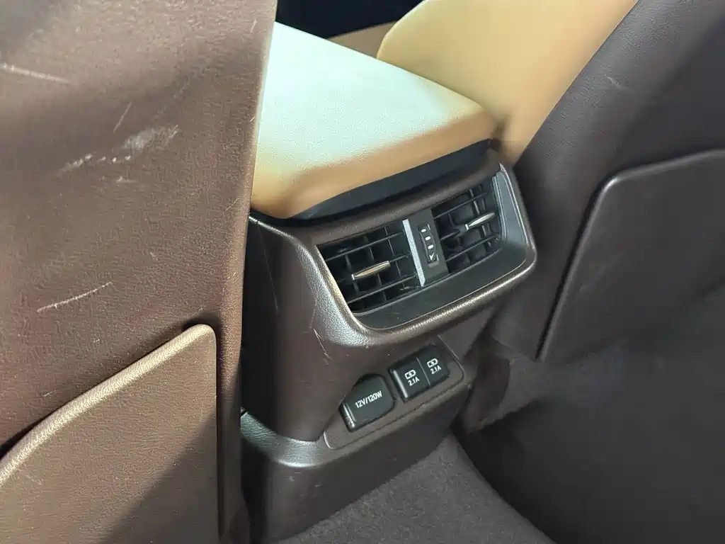 Lexus ES — миниатюра 14