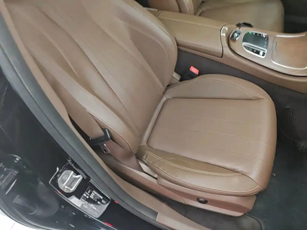 Mercedes-Benz E-Class — миниатюра 25